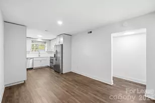 2900 Heathstead Place, Charlotte, NC 28210 - Photo 5
