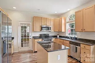 9318 Autumn Applause Dr, Charlotte, NC 28277 - Photo 21