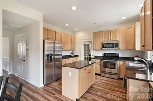9318 Autumn Applause Dr, Charlotte, NC 28277 - Photo 19