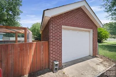 526 5th Street N, Albemarle, NC 28001 - Photo 5
