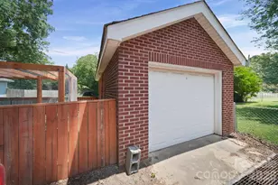 526 5th Street N, Albemarle, NC 28001 - Photo 5