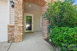 2059 Blue Iris Dr, Matthews, NC 28104 - Photo 3
