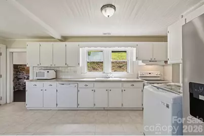 441 Main Street, Clyde, NC 28721 - Photo 9