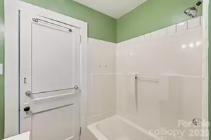 441 Main St, Clyde, NC 28721 - Photo 25