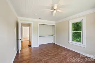 441 Main St, Clyde, NC 28721 - Photo 21