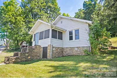 441 Main Street, Clyde, NC 28721 - Photo 15