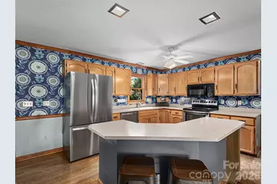 3 Carolewood Drive, Horse Shoe, NC 28742 - Photo 9