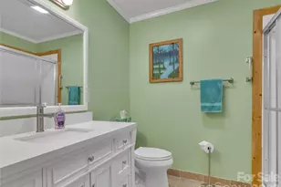 372 Shady Ridge Rd, Waynesville, NC 28785 - Photo 17
