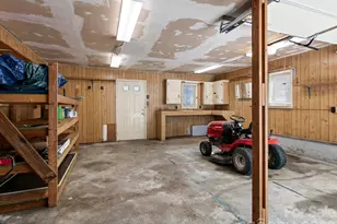 407 Hall St, Hendersonville, NC 28739 - Photo 23