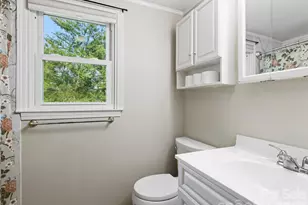 407 Hall St, Hendersonville, NC 28739 - Photo 15