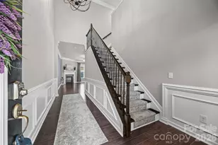 5125 Mt Clare Ln, Charlotte, NC 28210 - Photo 3