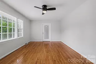 1030 McLaughlin Dr, Charlotte, NC 28212 - Photo 5