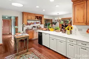 20 Clubside Dr, Asheville, NC 28804 - Photo 9