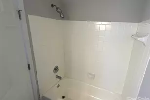 1604 Arlyn Cir, Charlotte, NC 28213 - Photo 11
