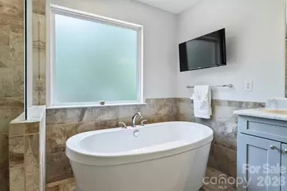 6311 Tunston Lane, Charlotte, NC 28269 - Photo 15
