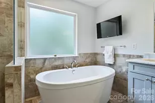 6311 Tunston Ln, Charlotte, NC 28269 - Photo 15