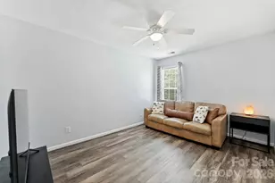 6311 Tunston Ln, Charlotte, NC 28269 - Photo 17