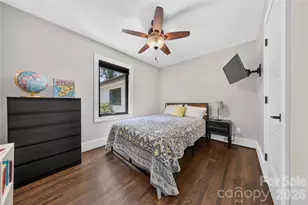 1721 Merry Oaks Rd, Charlotte, NC 28205 - Photo 29