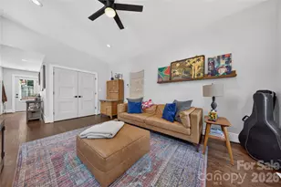 1721 Merry Oaks Rd, Charlotte, NC 28205 - Photo 19