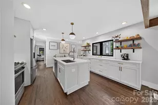 1721 Merry Oaks Rd, Charlotte, NC 28205 - Photo 13