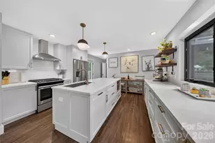 1721 Merry Oaks Rd, Charlotte, NC 28205 - Photo 15