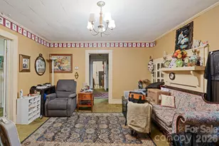 106 N Main St, Granite Falls, NC 28630 - Photo 5