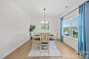 6230 Gala Ln, Charlotte, NC 28215 - Photo 7