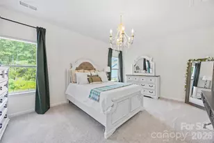 8131 Jonagold Ln, Charlotte, NC 28215 - Photo 19