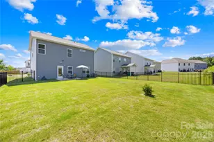 8131 Jonagold Ln, Charlotte, NC 28215 - Photo 27