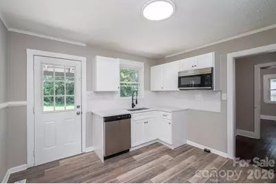913 Edgemont Avenue, Belmont, NC 28012 - Photo 5