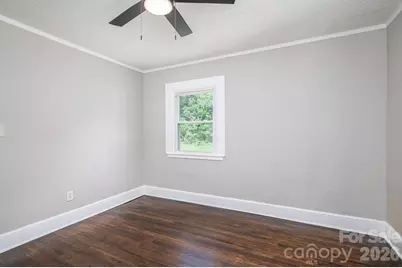 913 Edgemont Avenue, Belmont, NC 28012 - Photo 9