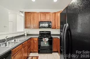 471 Delta Dr, Fort Mill, SC 29715 - Photo 9