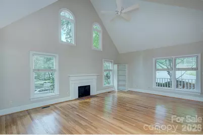 2000 Victorian Place, Charlotte, NC 28203 - Photo 9