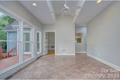 2000 Victorian Place, Charlotte, NC 28203 - Photo 27