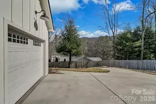 40 Rangeley Dr, Asheville, NC 28803 - Photo 9