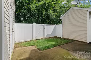 12541 Jessica Pl, Charlotte, NC 28269 - Photo 23