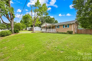 205 Gaddis Dr, Mount Holly, NC 28120 - Photo 3