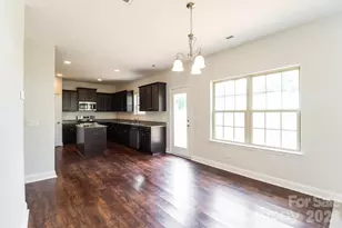 205 Taylors Creek St, Mount Holly, NC 28120 - Photo 5