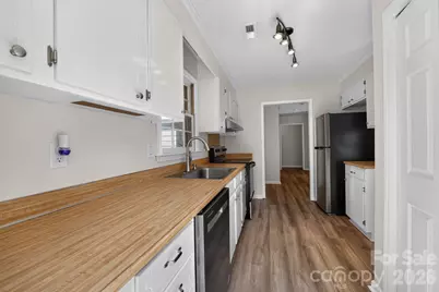 7812 Surreywood Place, Charlotte, NC 28270 - Photo 7