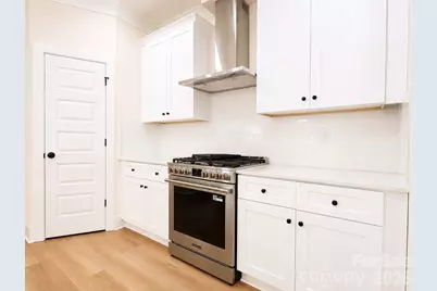 1232 N Sharon Amity Road, Charlotte, NC 28211 - Photo 5