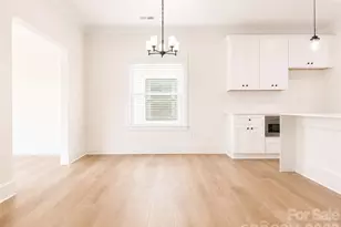 1232 N Sharon Amity Rd, Charlotte, NC 28211 - Photo 11