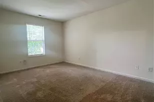 325 Ross Moore Ave, Charlotte, NC 28205 - Photo 9