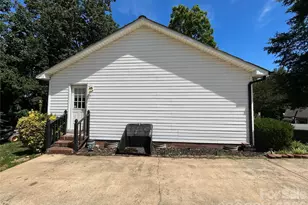 143 Allendale St, Lincolnton, NC 28092 - Photo 9