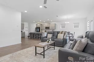 11126 Glasden Rd, Charlotte, NC 28278 - Photo 13