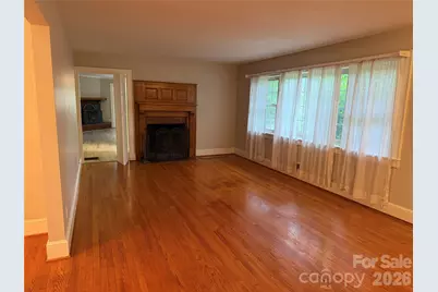 901 Ridgecrest Drive NE, Lenoir, NC 28645 - Photo 3