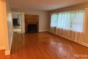 901 Ridgecrest Dr NE, Lenoir, NC 28645 - Photo 3