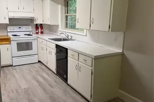901 Ridgecrest Dr NE, Lenoir, NC 28645 - Photo 9