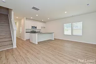 1725 E Cloaninger Ave, Statesville, NC 28625 - Photo 7