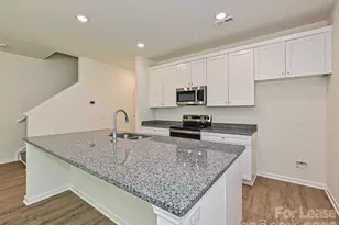 1725 E Cloaninger Ave, Statesville, NC 28625 - Photo 9