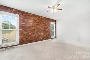 3044 Parker Green Trail, Charlotte, NC 28269 - Photo 15